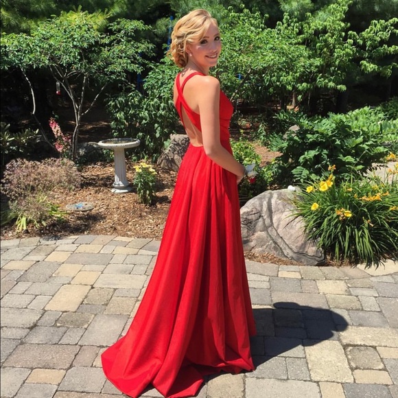 Sherri Hill Prom Dress - Picture 3 of 4